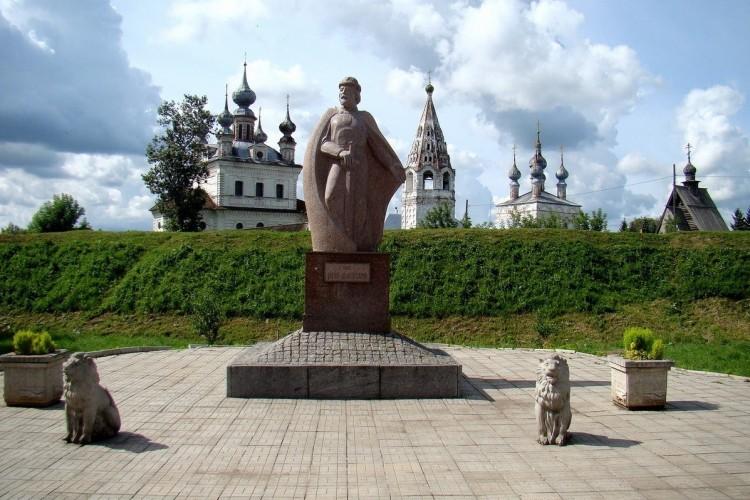 Памятник Юрию Долгорукому, г. Юрьев-Польский